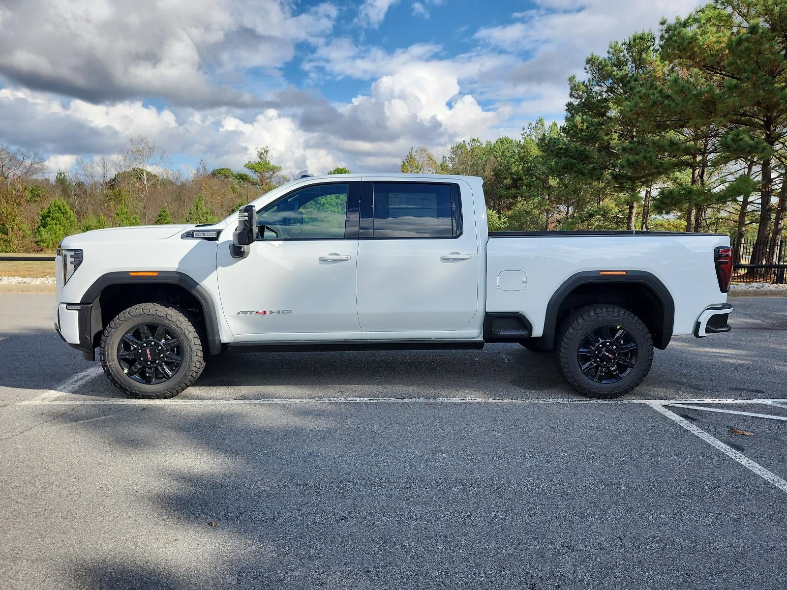 2026 GMC Sierra 2500 HD Crew Cab Standard Box 4-Wheel Drive AT4