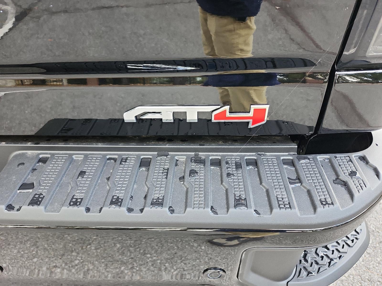 2026 GMC Sierra 2500 HD Crew Cab Standard Box 4-Wheel Drive AT4