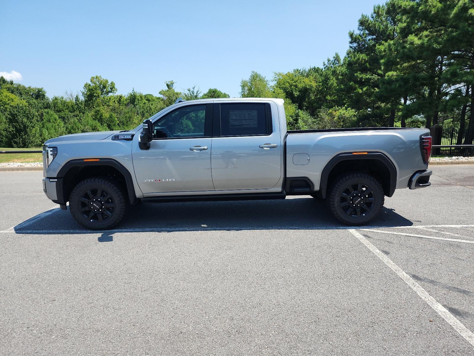 2026 GMC Sierra 2500 HD Crew Cab Standard Box 4-Wheel Drive AT4