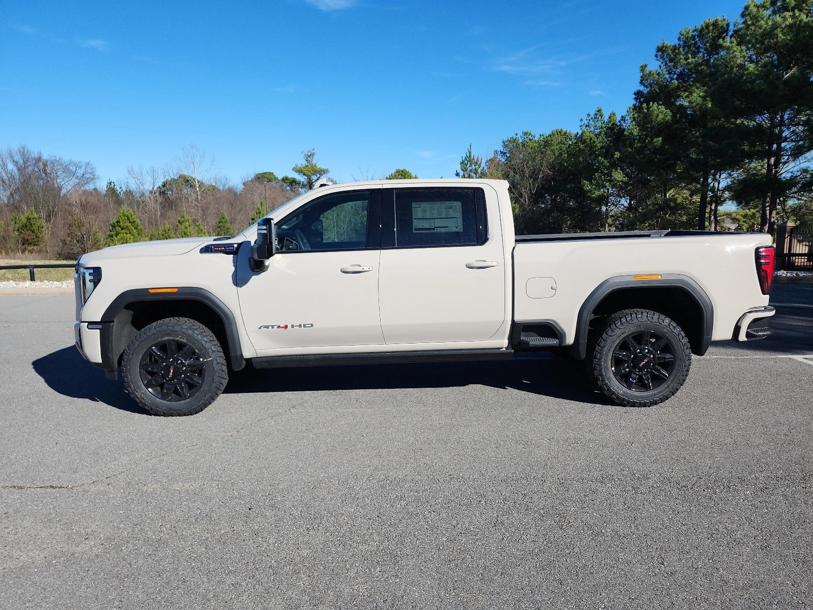 2026 GMC Sierra 2500 HD Crew Cab Standard Box 4-Wheel Drive AT4