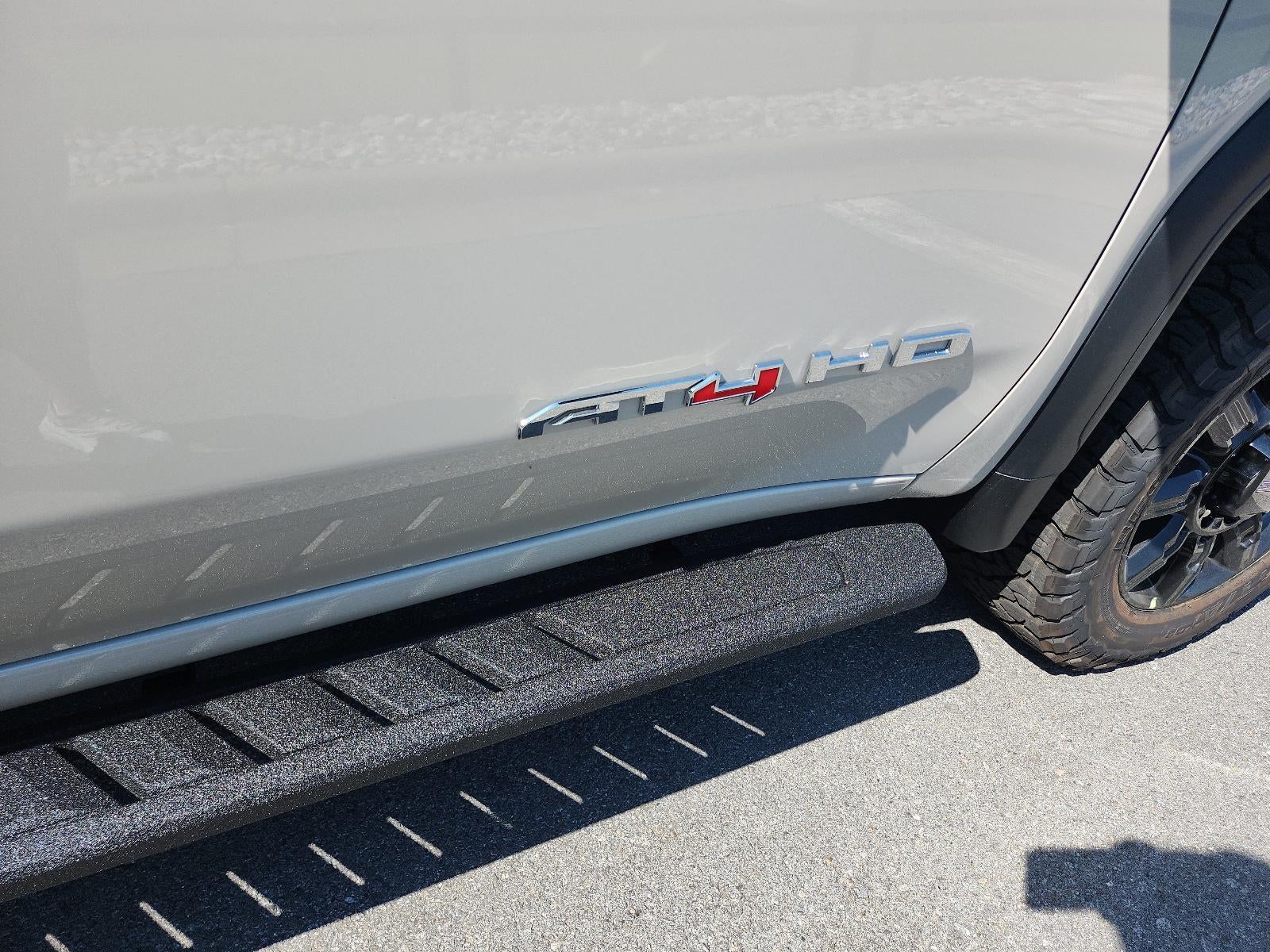 2026 GMC Sierra 2500 HD Crew Cab Standard Box 4-Wheel Drive AT4