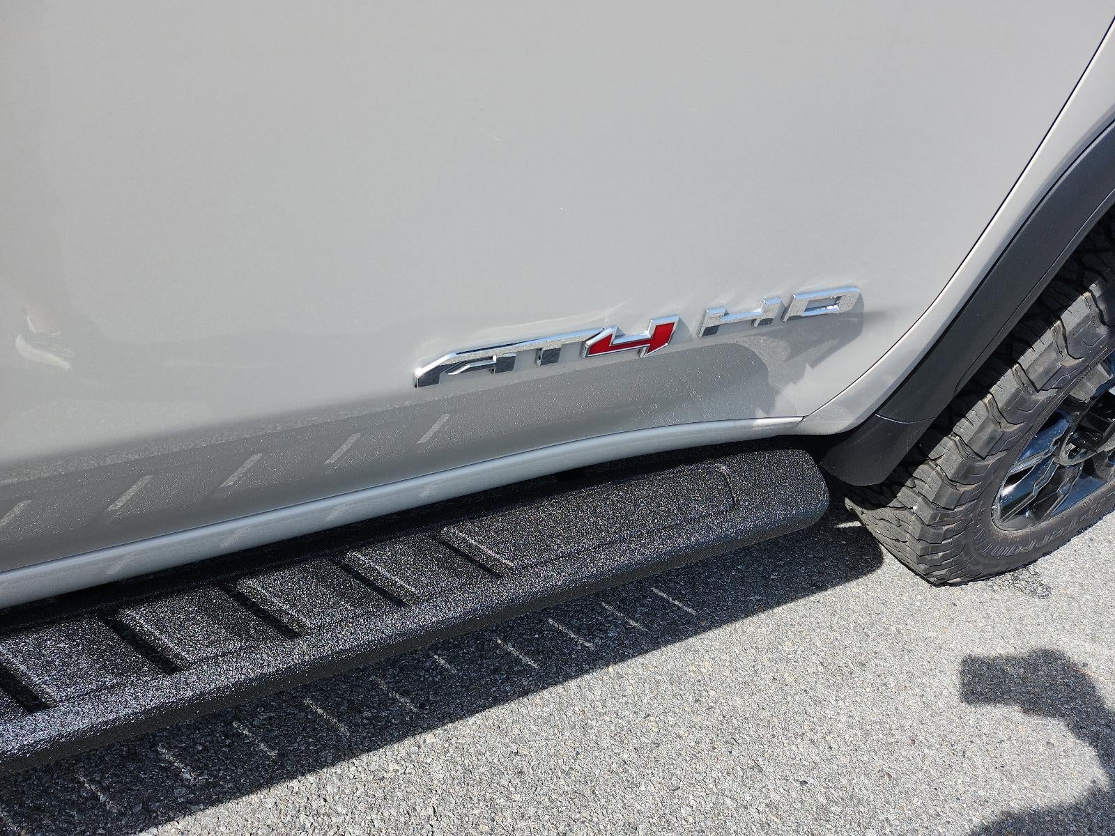 2026 GMC Sierra 2500 HD Crew Cab Standard Box 4-Wheel Drive AT4