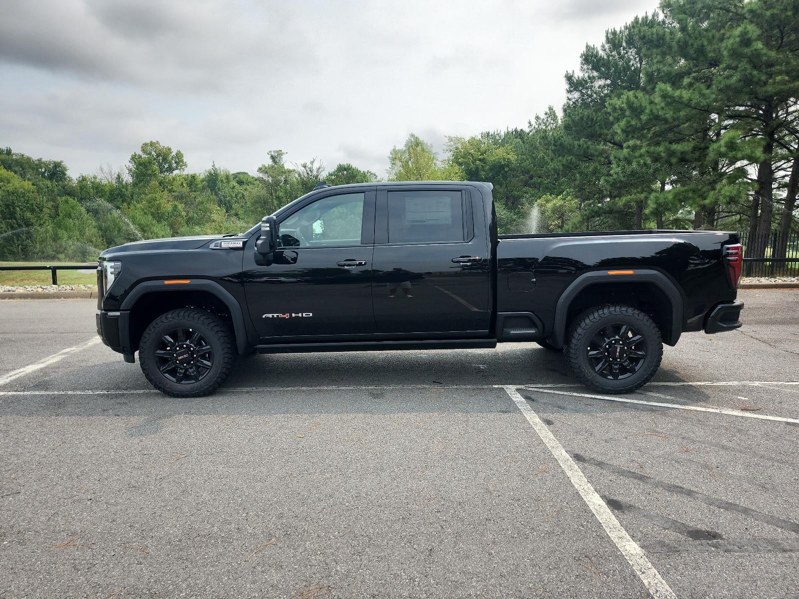 2026 GMC Sierra 2500 HD Crew Cab Standard Box 4-Wheel Drive AT4