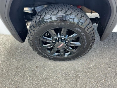 2025 GMC Sierra 2500 HD AT4