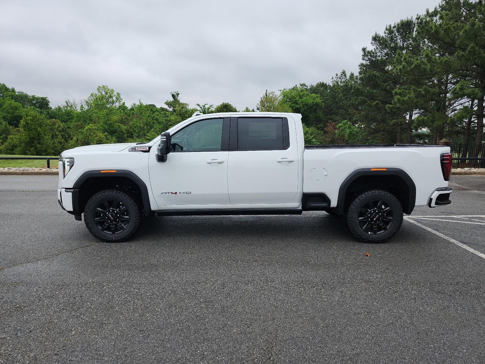2026 GMC Sierra 2500 HD Crew Cab Standard Box 4-Wheel Drive AT4