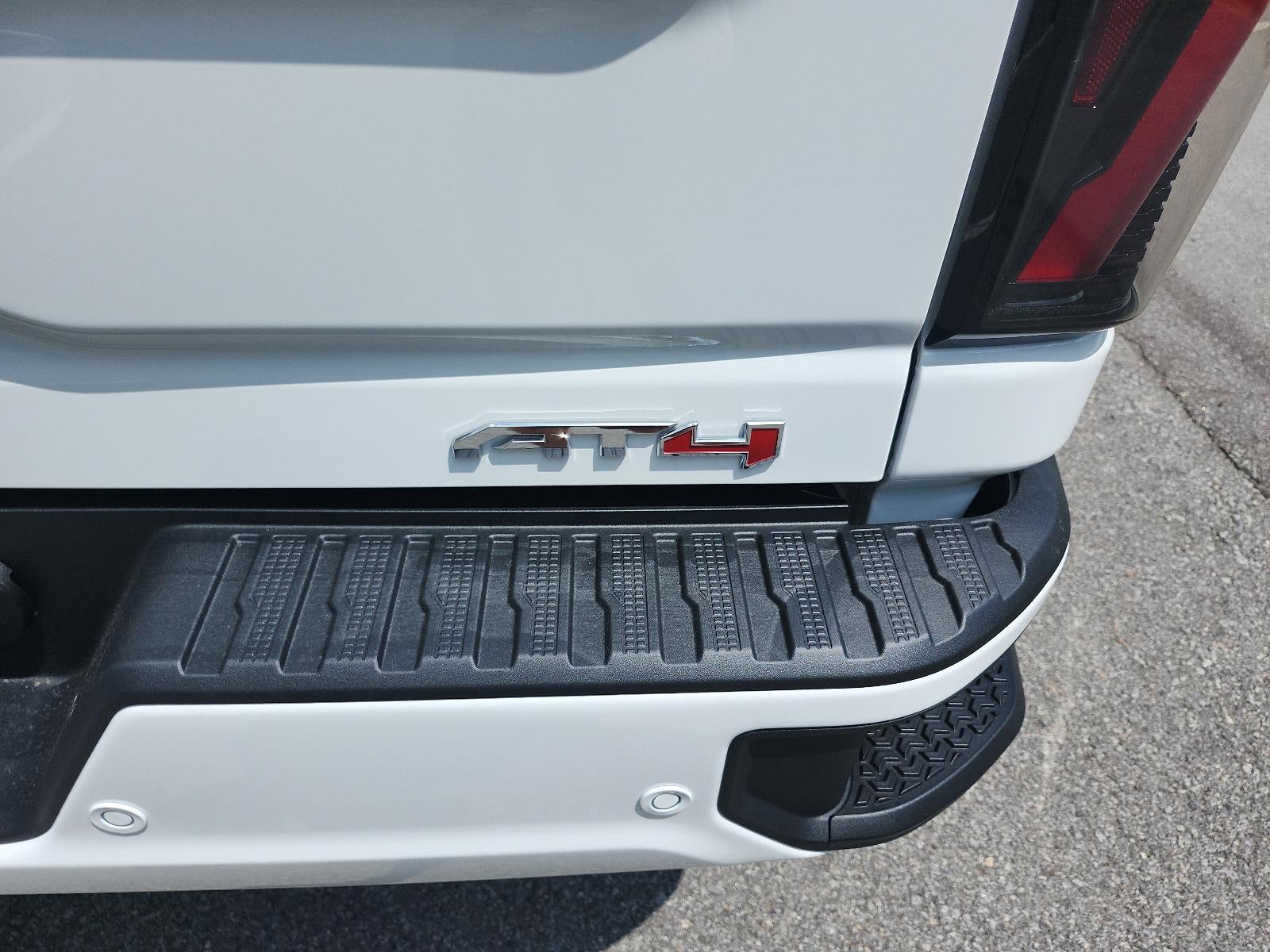 2026 GMC Sierra 2500 HD Crew Cab Standard Box 4-Wheel Drive AT4