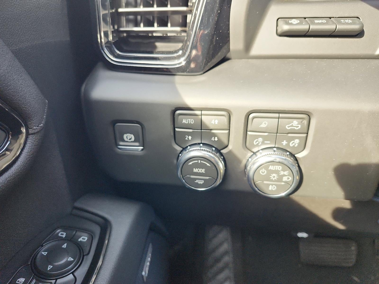 2026 GMC Sierra 2500 HD Crew Cab Standard Box 4-Wheel Drive AT4