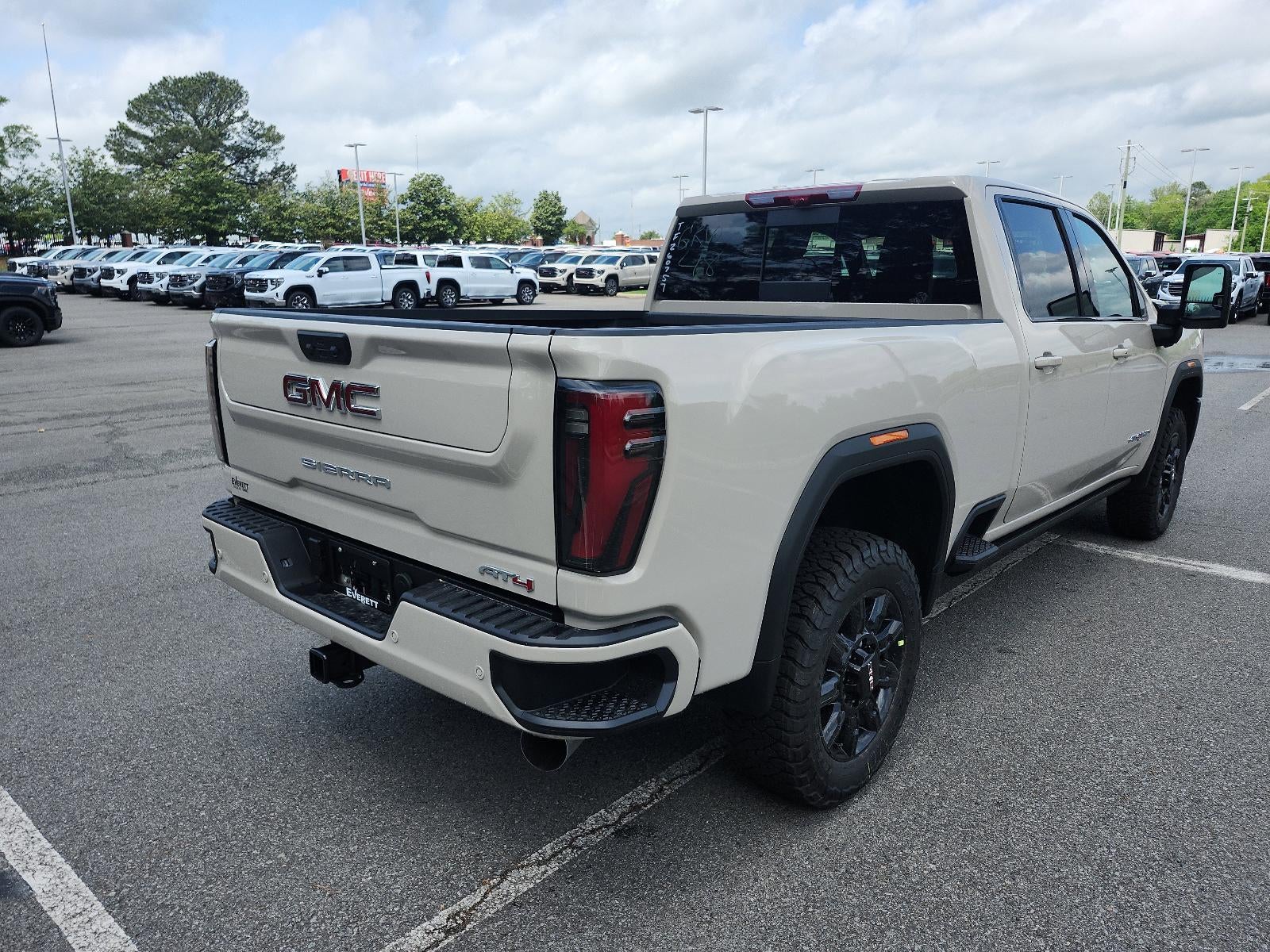 2026 GMC Sierra 2500 HD Crew Cab Standard Box 4-Wheel Drive AT4