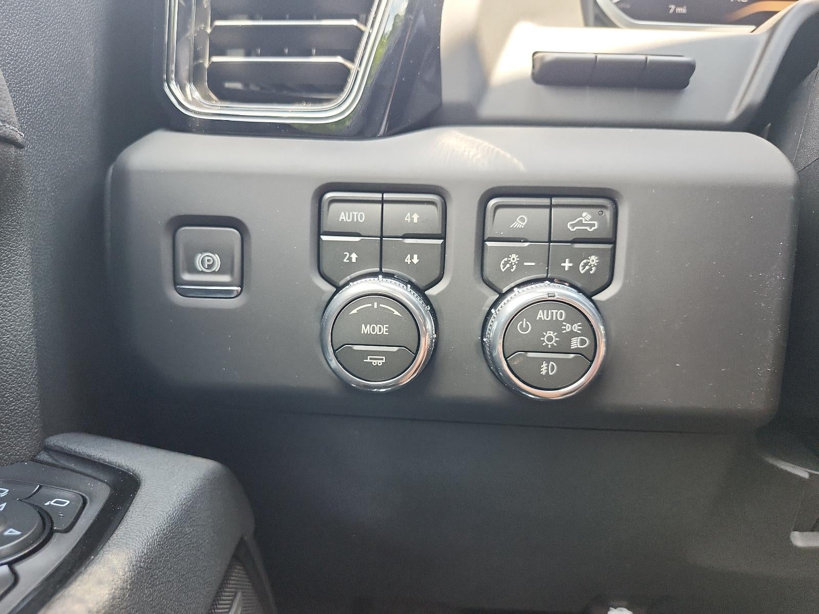 2026 GMC Sierra 2500 HD Crew Cab Standard Box 4-Wheel Drive AT4