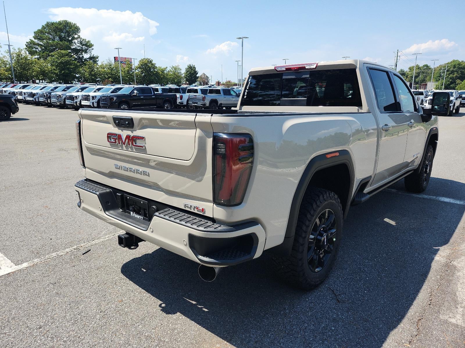 2026 GMC Sierra 2500 HD Crew Cab Standard Box 4-Wheel Drive AT4