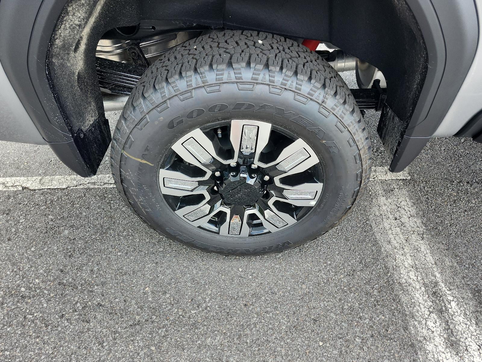 2025 GMC Sierra 2500 HD Crew Cab Standard Box 4-Wheel Drive Denali