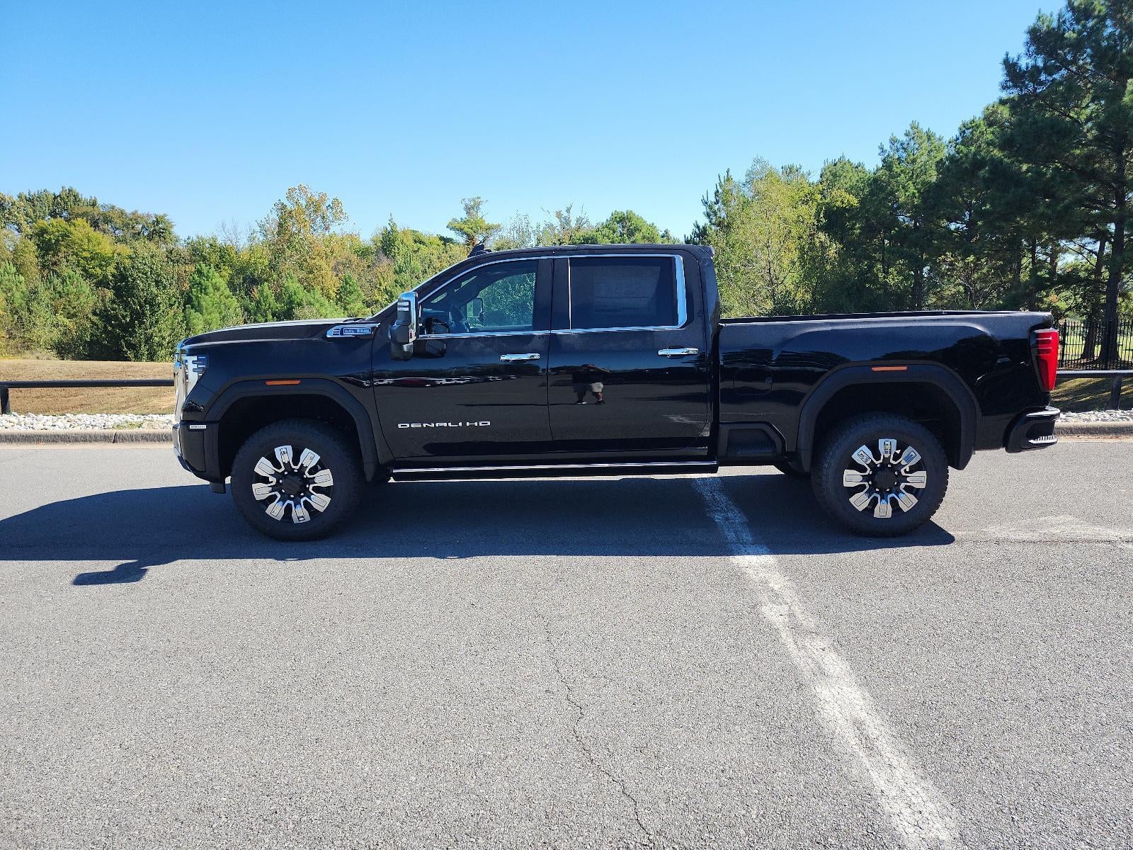 2026 GMC Sierra 2500 HD Crew Cab Standard Box 4-Wheel Drive Denali