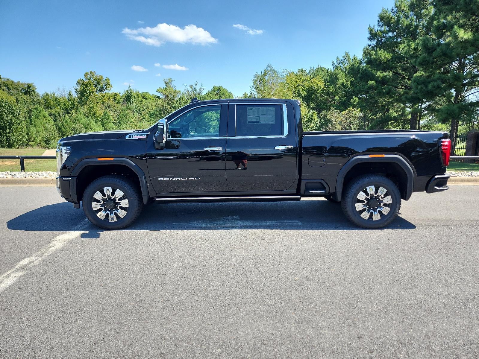 2026 GMC Sierra 2500 HD Crew Cab Standard Box 4-Wheel Drive Denali