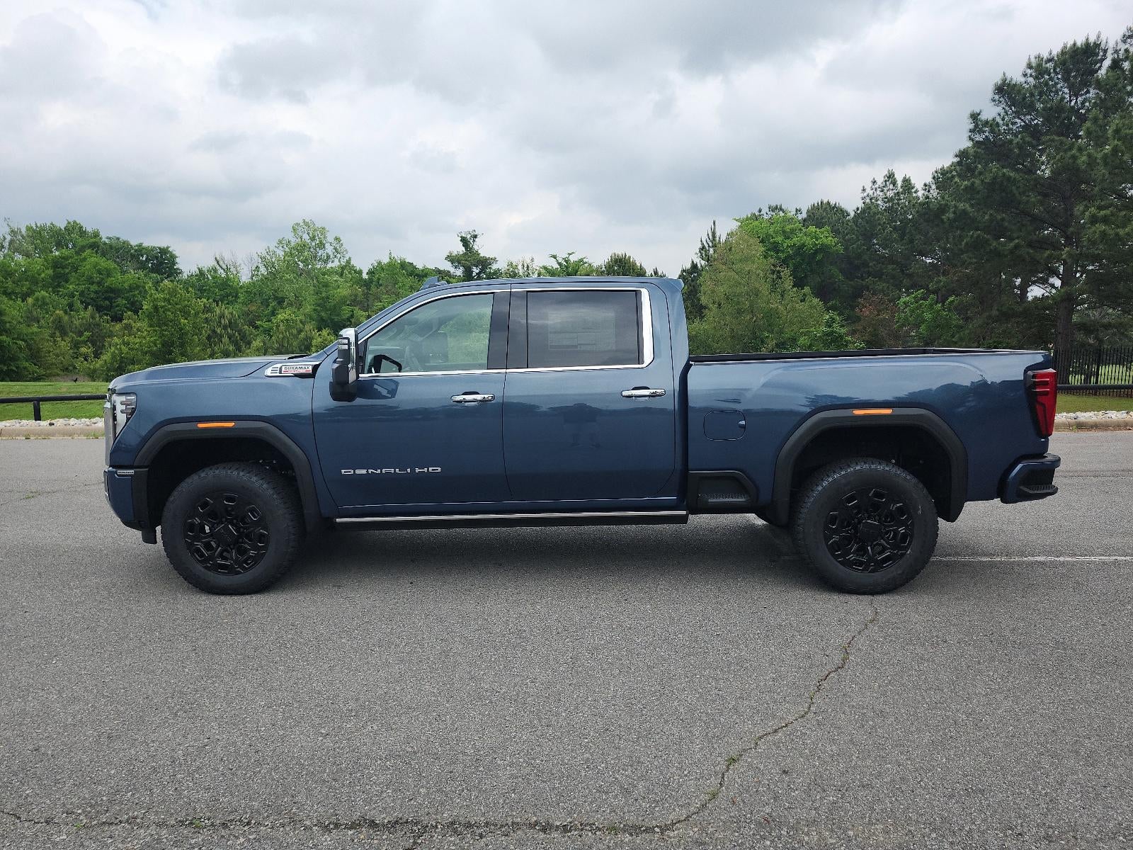 2026 GMC Sierra 2500 HD Crew Cab Standard Box 4-Wheel Drive Denali