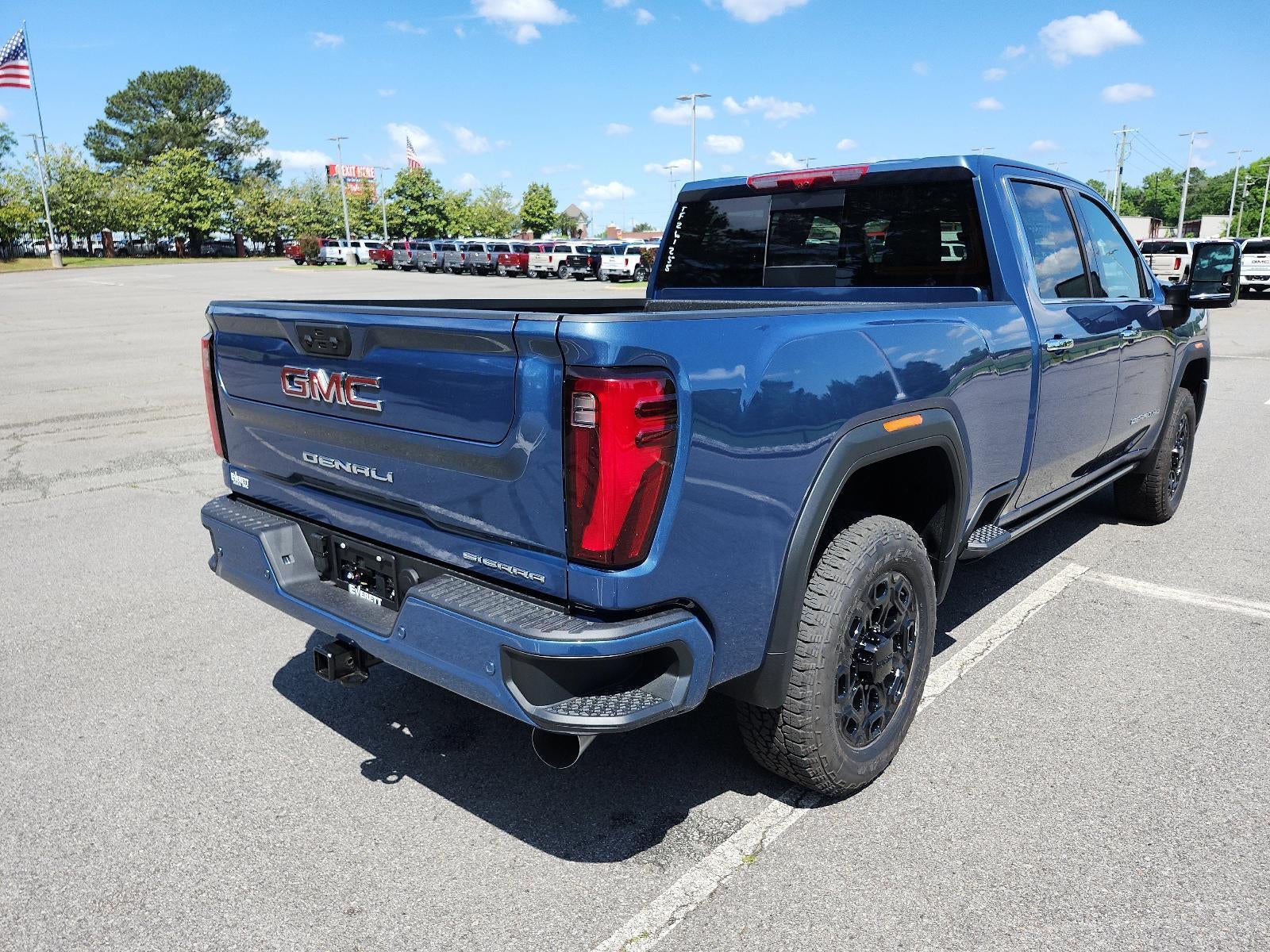 2026 GMC Sierra 2500 HD Crew Cab Standard Box 4-Wheel Drive Denali