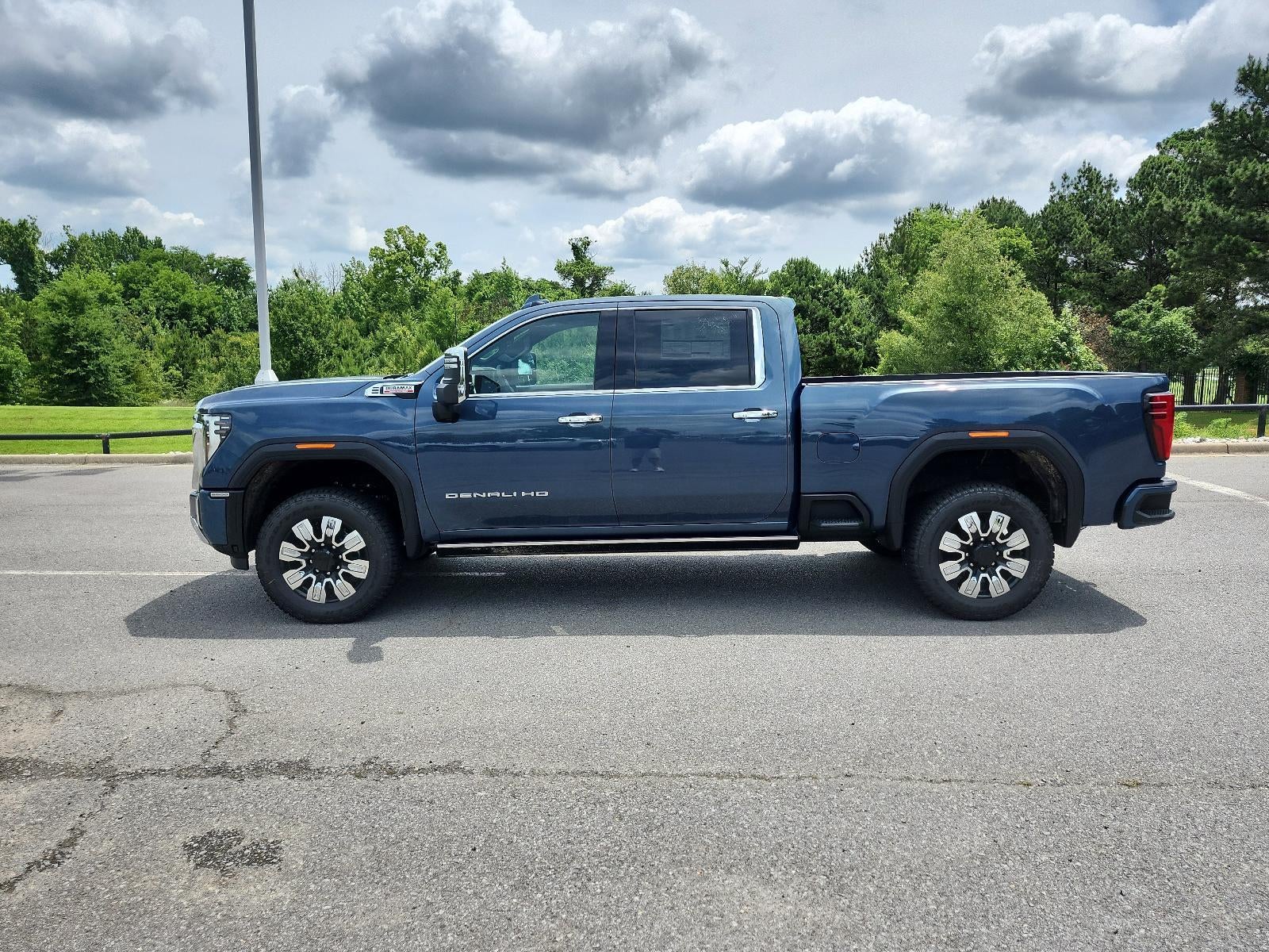 2026 GMC Sierra 2500 HD Crew Cab Standard Box 4-Wheel Drive Denali