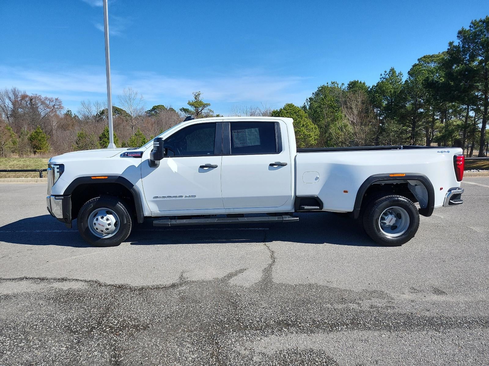 2025 GMC Sierra 3500 HD Pro