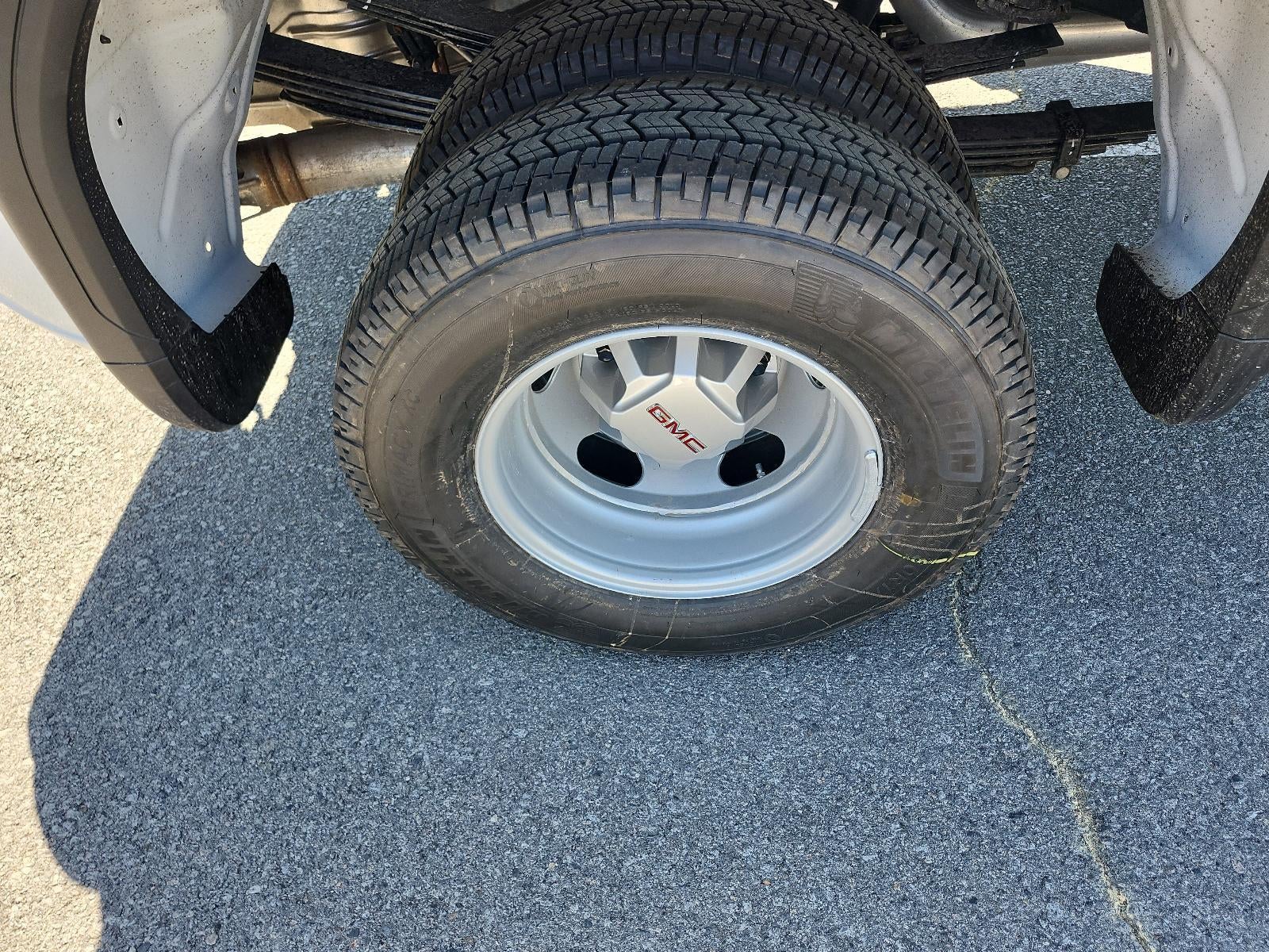 2026 GMC Sierra 3500 HD Crew Cab Long Box 4-Wheel Drive Pro