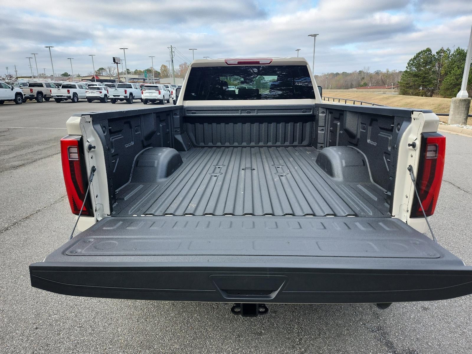 2026 GMC Sierra 3500 HD Crew Cab Long Box 4-Wheel Drive Pro