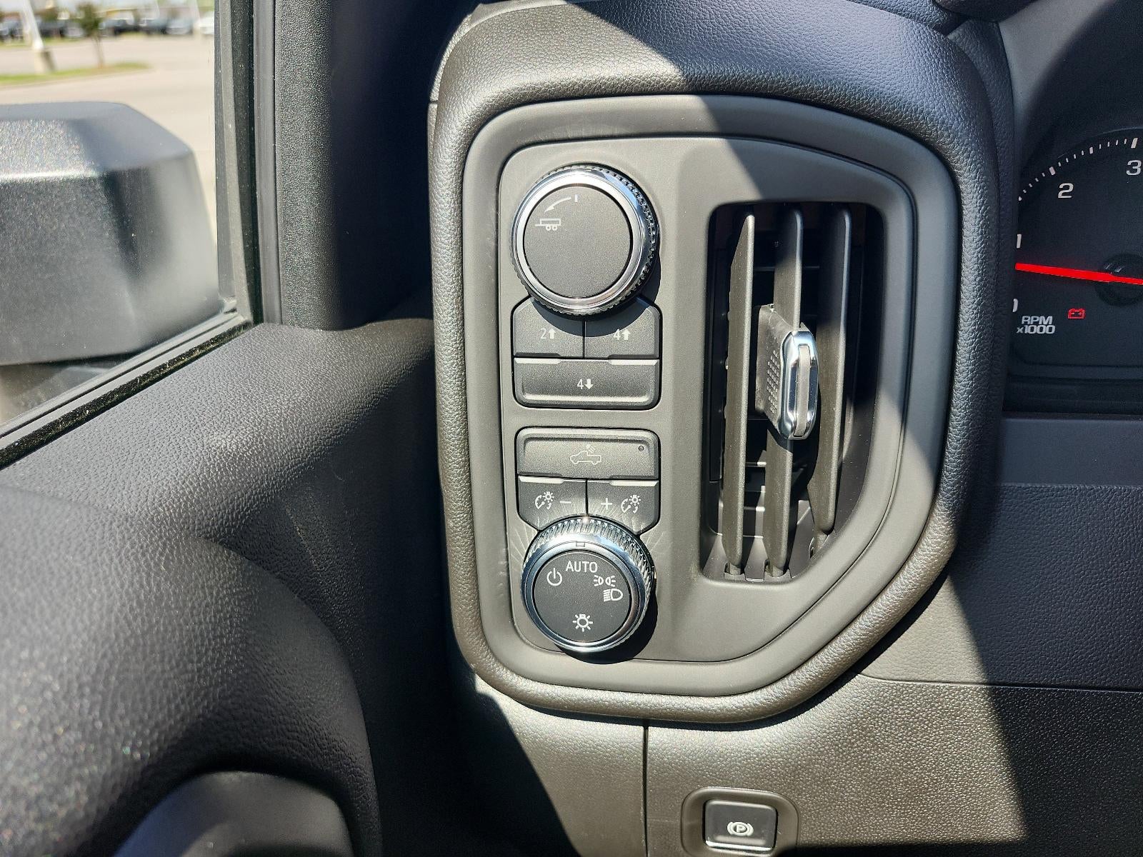 2026 GMC Sierra 3500 HD Crew Cab Long Box 4-Wheel Drive Pro