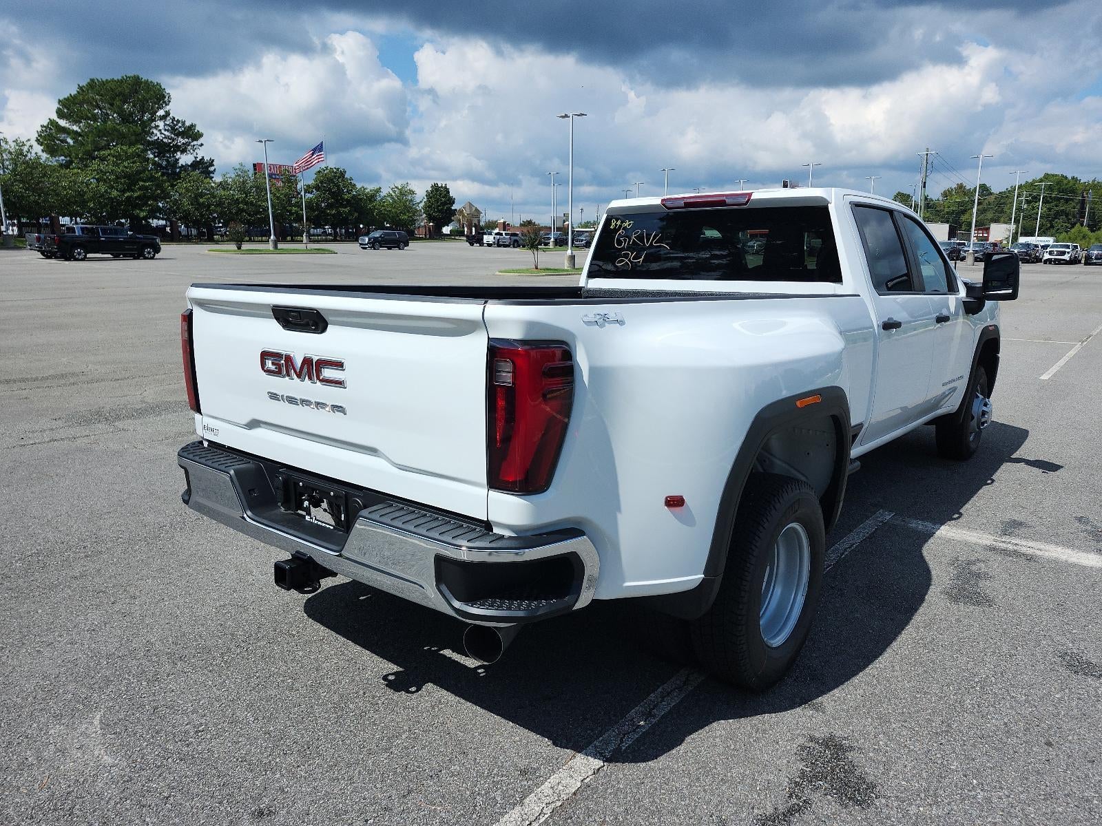2026 GMC Sierra 3500 HD Crew Cab Long Box 4-Wheel Drive Pro
