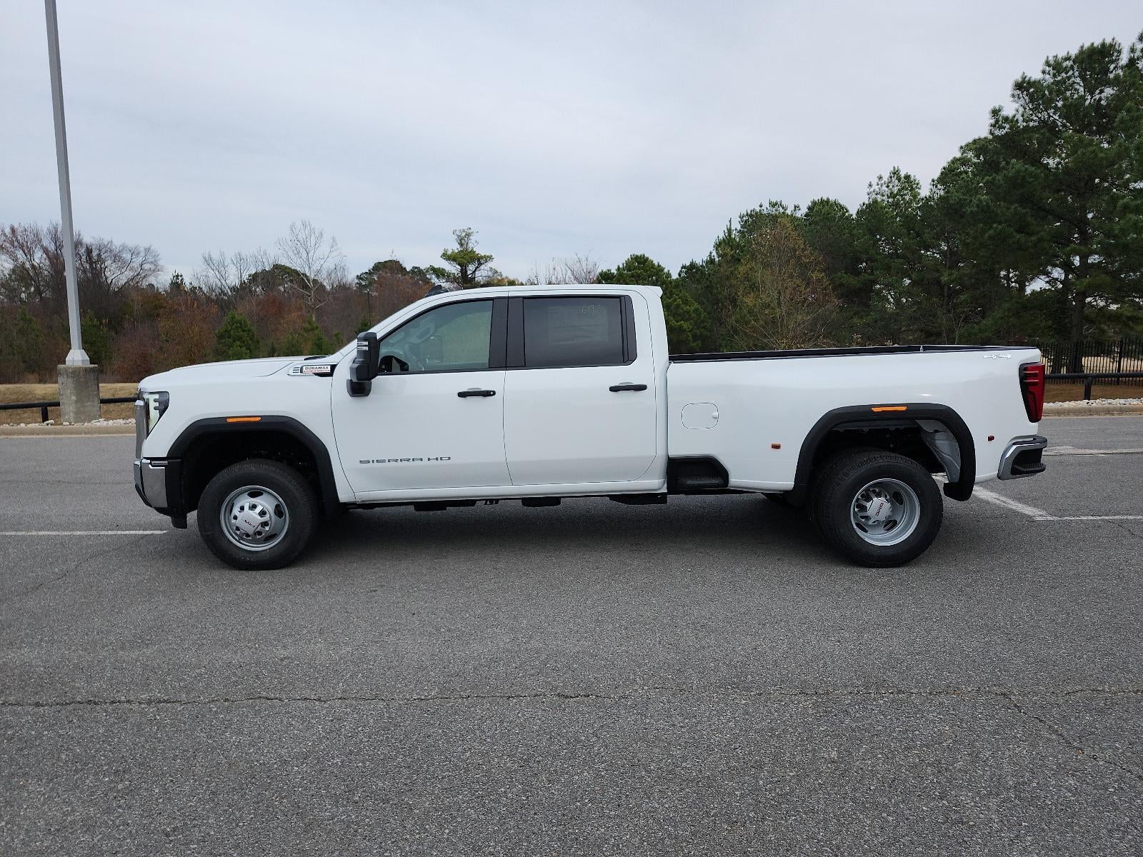 2026 GMC Sierra 3500 HD Crew Cab Long Box 4-Wheel Drive Pro