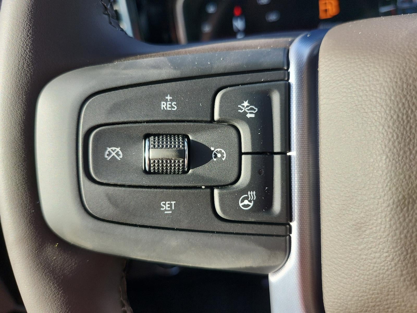 2026 GMC Sierra 3500 HD Crew Cab Long Box 4-Wheel Drive SLE