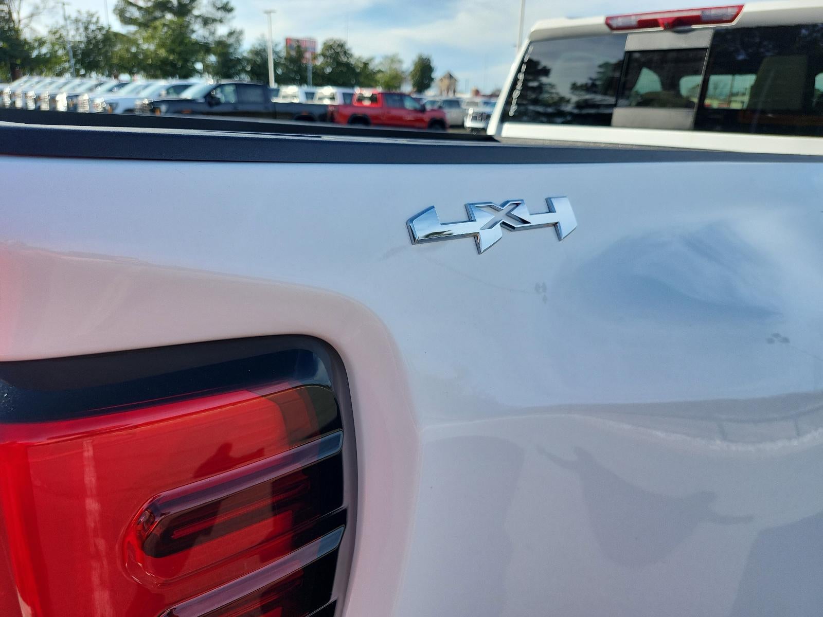 2026 GMC Sierra 3500 HD Crew Cab Long Box 4-Wheel Drive SLE