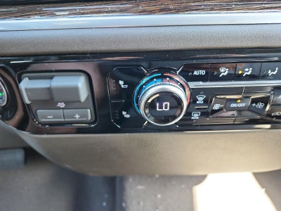 2026 GMC Sierra 3500 HD Crew Cab Long Box 4-Wheel Drive SLE