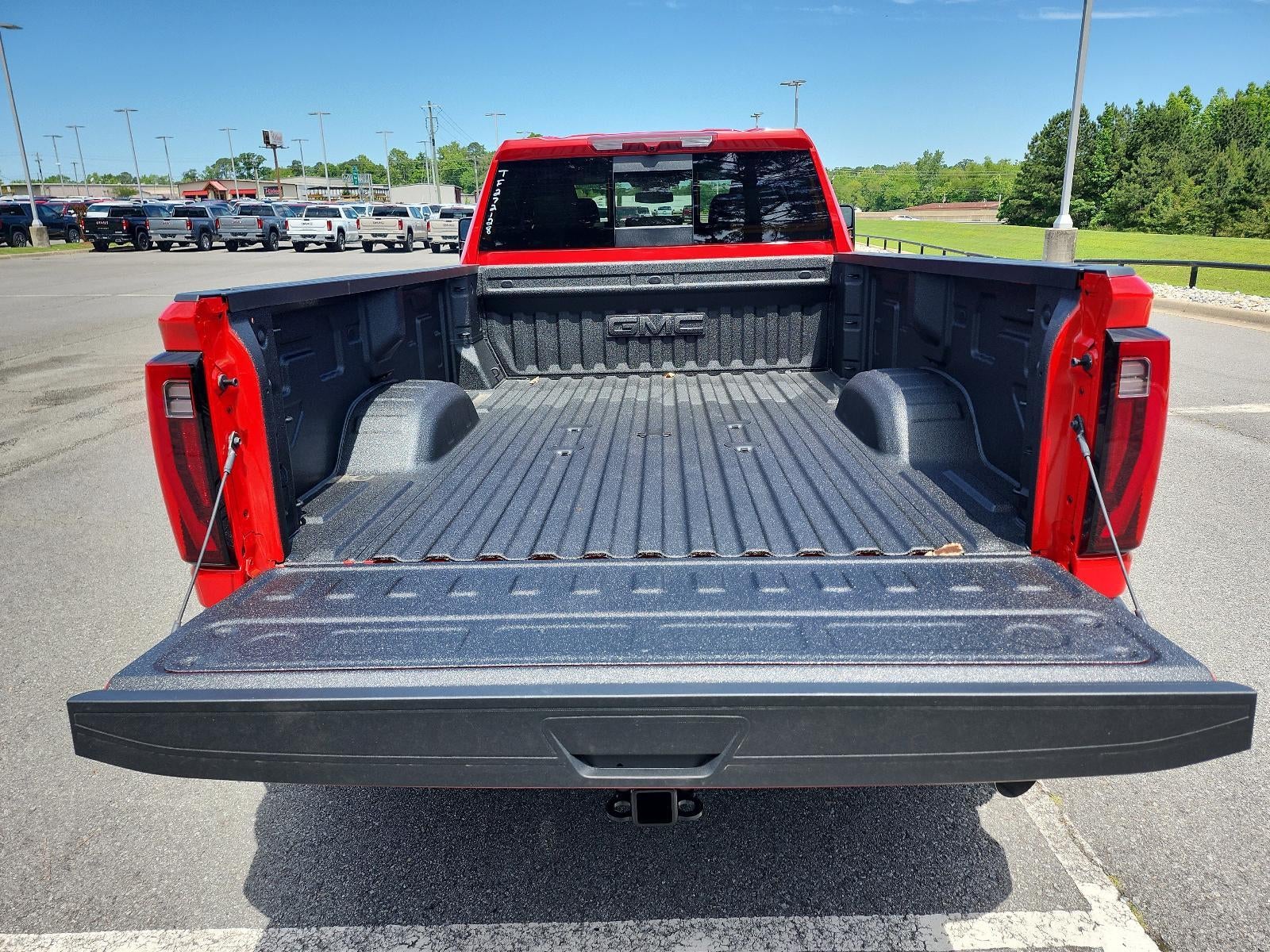 2026 GMC Sierra 3500 HD Crew Cab Long Box 4-Wheel Drive SLE