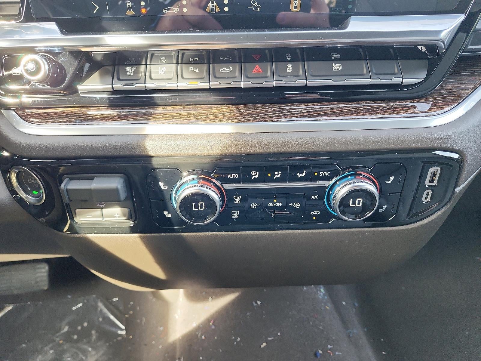 2026 GMC Sierra 3500 HD Crew Cab Long Box 4-Wheel Drive SLE