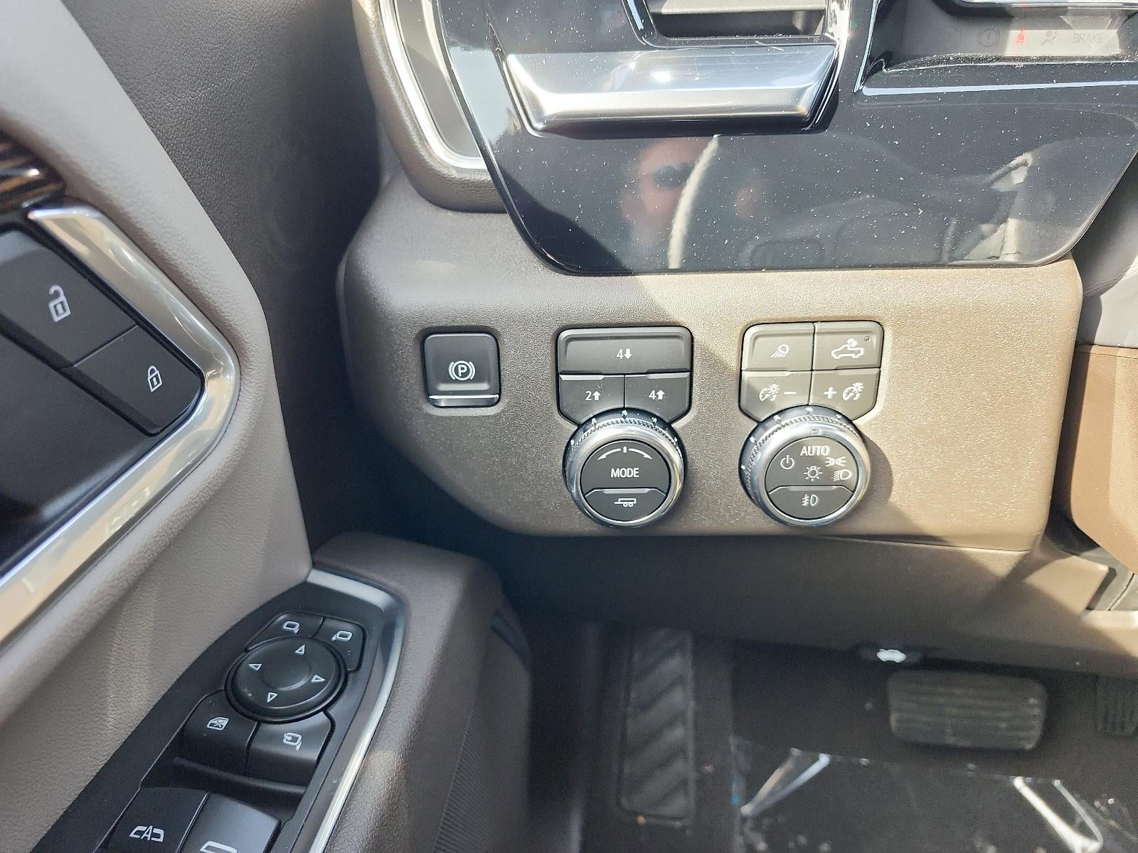 2026 GMC Sierra 3500 HD Crew Cab Long Box 4-Wheel Drive SLE