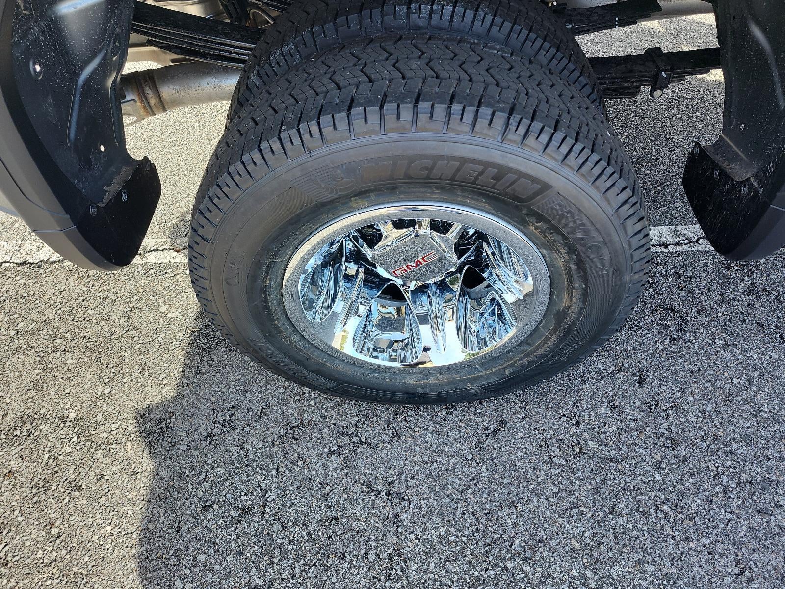 2026 GMC Sierra 3500 HD Crew Cab Long Box 4-Wheel Drive SLE