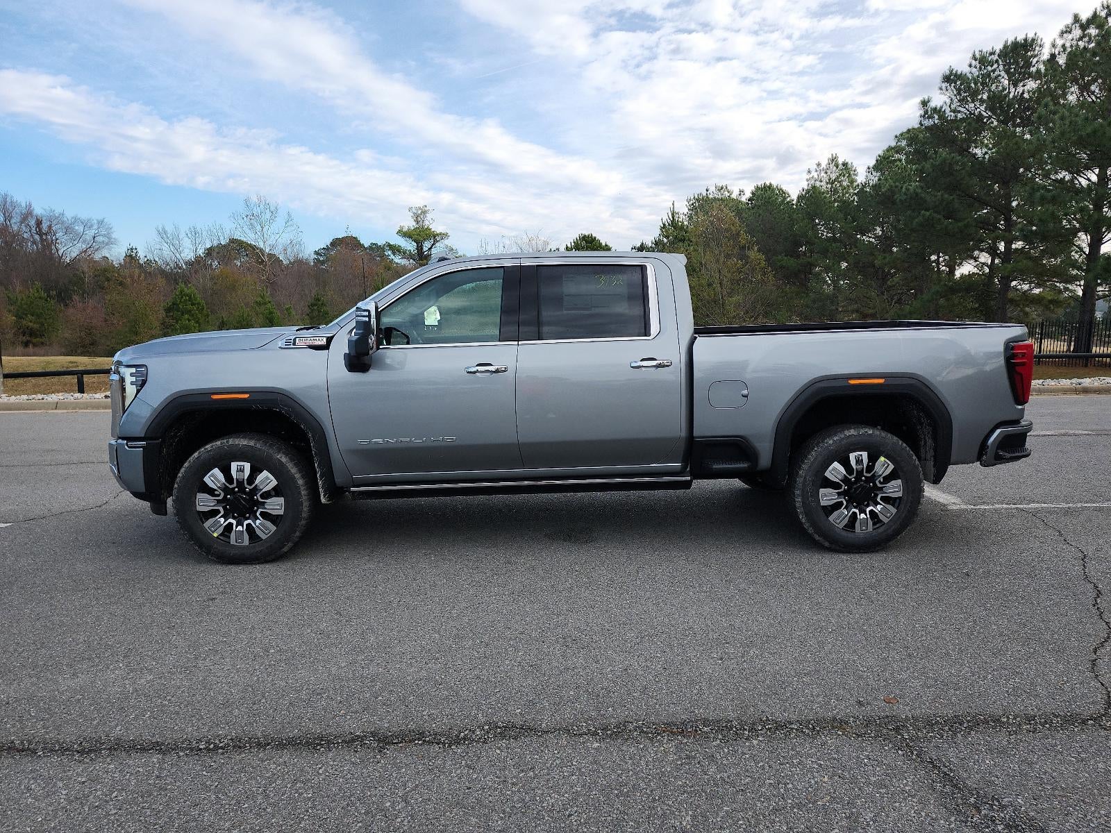 2026 GMC Sierra 3500 HD Crew Cab Standard Box 4-Wheel Drive Denali