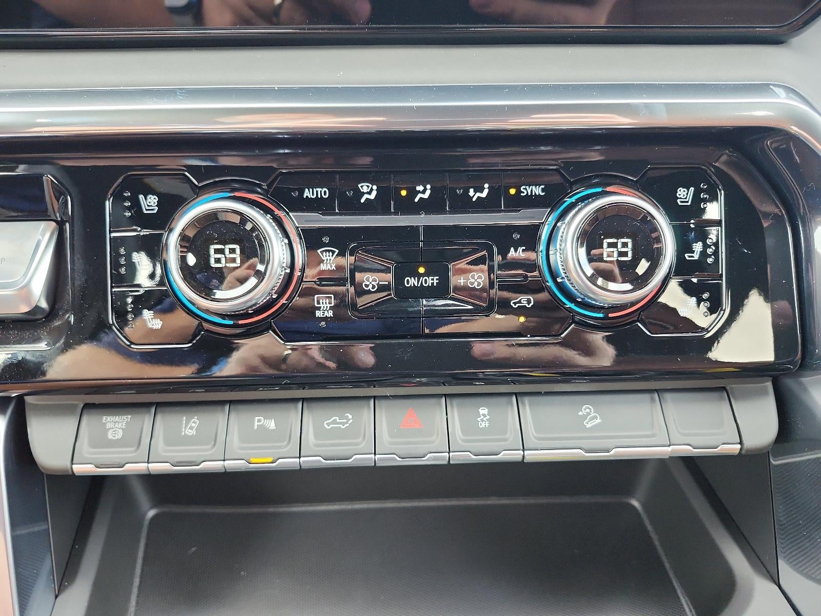 2026 GMC Sierra 2500 HD Crew Cab Standard Box 4-Wheel Drive Denali Ultimate