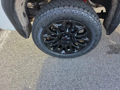 2026 GMC Sierra 2500 HD Crew Cab Standard Box 4-Wheel Drive Denali Ultimate