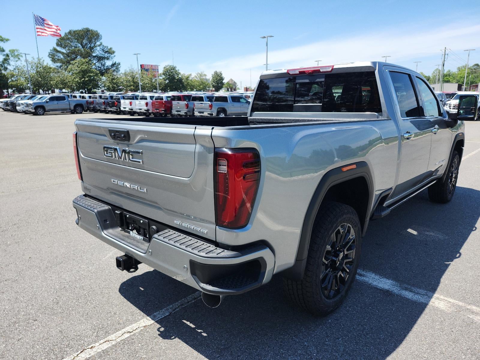 2026 GMC Sierra 2500 HD Crew Cab Standard Box 4-Wheel Drive Denali Ultimate