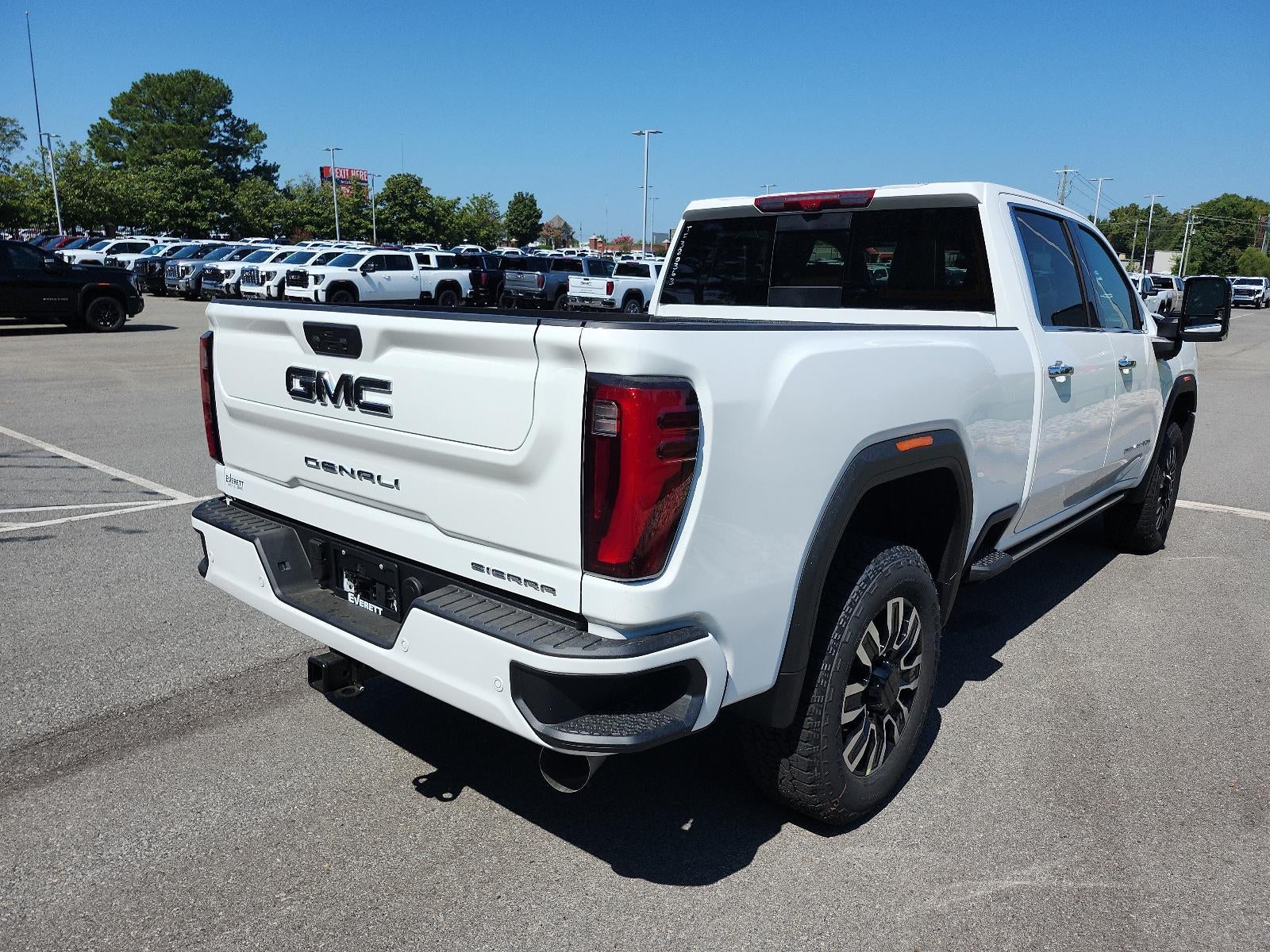 2026 GMC Sierra 2500 HD Crew Cab Standard Box 4-Wheel Drive Denali Ultimate
