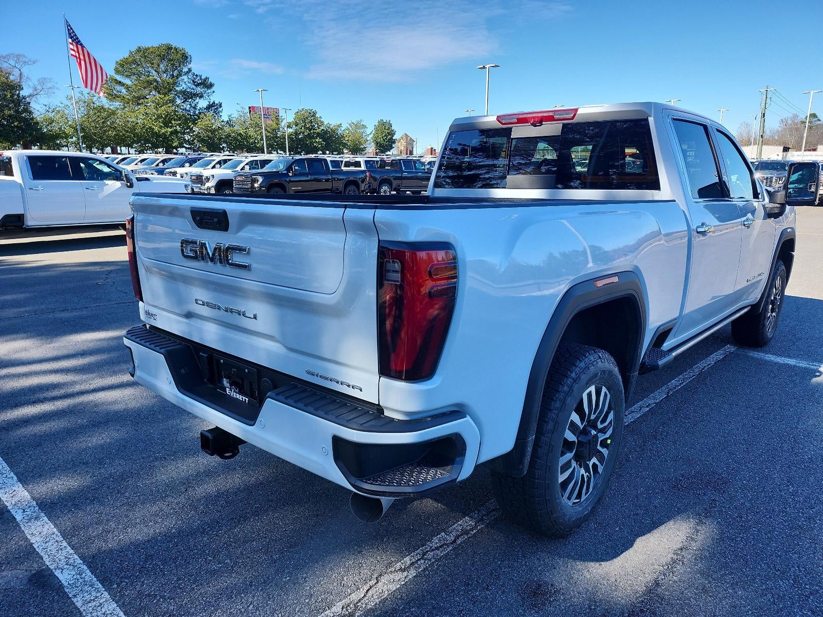 2026 GMC Sierra 2500 HD Crew Cab Standard Box 4-Wheel Drive Denali Ultimate