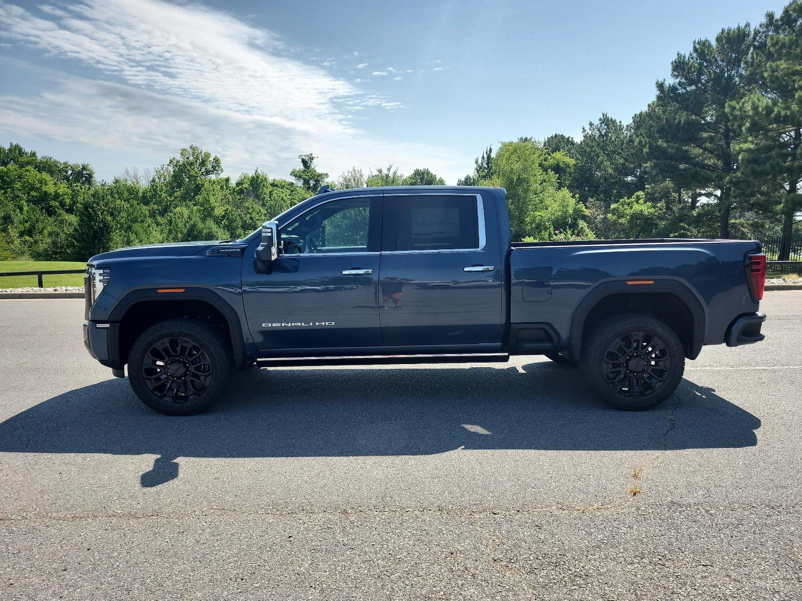 2026 GMC Sierra 2500 HD Crew Cab Standard Box 4-Wheel Drive Denali Ultimate