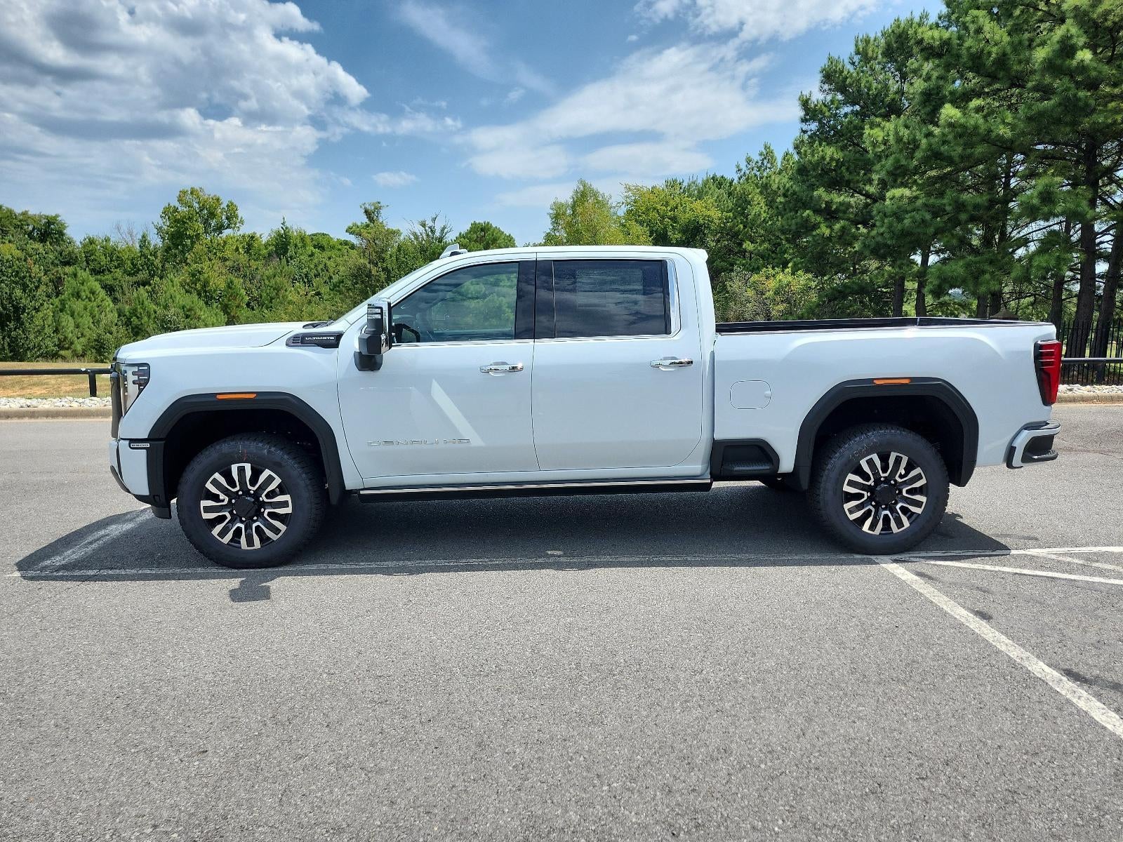 2026 GMC Sierra 2500 HD Crew Cab Standard Box 4-Wheel Drive Denali Ultimate