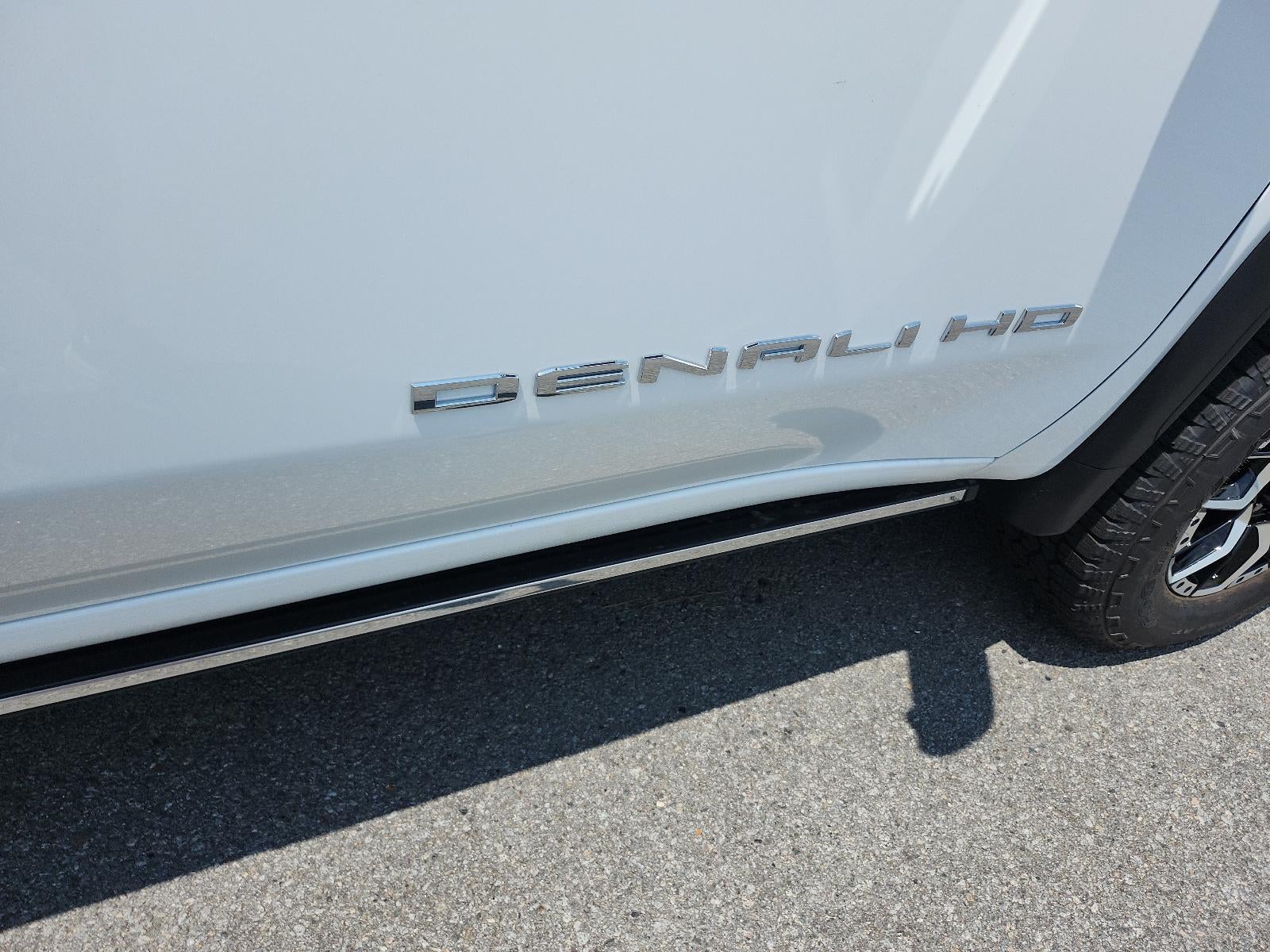 2026 GMC Sierra 2500 HD Crew Cab Standard Box 4-Wheel Drive Denali Ultimate