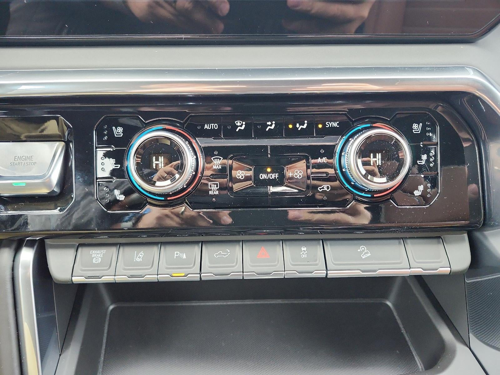 2026 GMC Sierra 2500 HD Crew Cab Standard Box 4-Wheel Drive Denali Ultimate