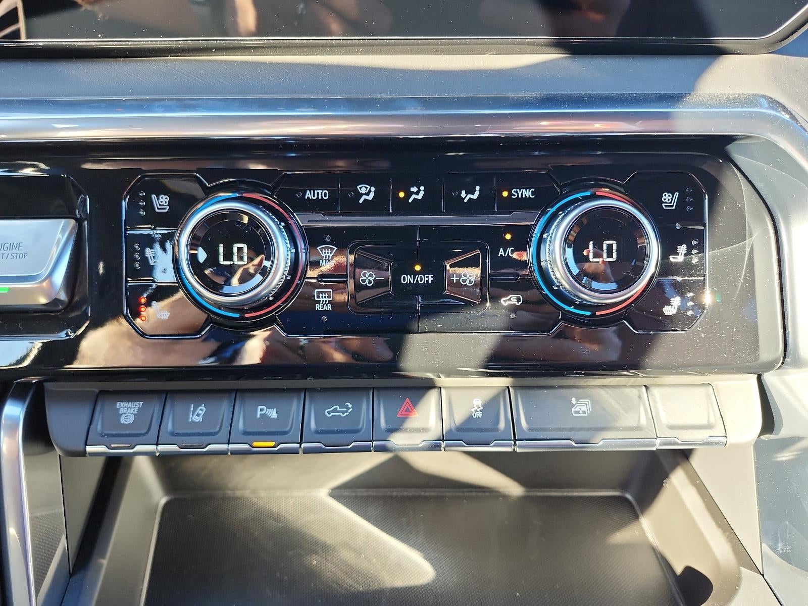 2026 GMC Sierra 3500 HD Crew Cab Long Box 4-Wheel Drive Denali Ultimate