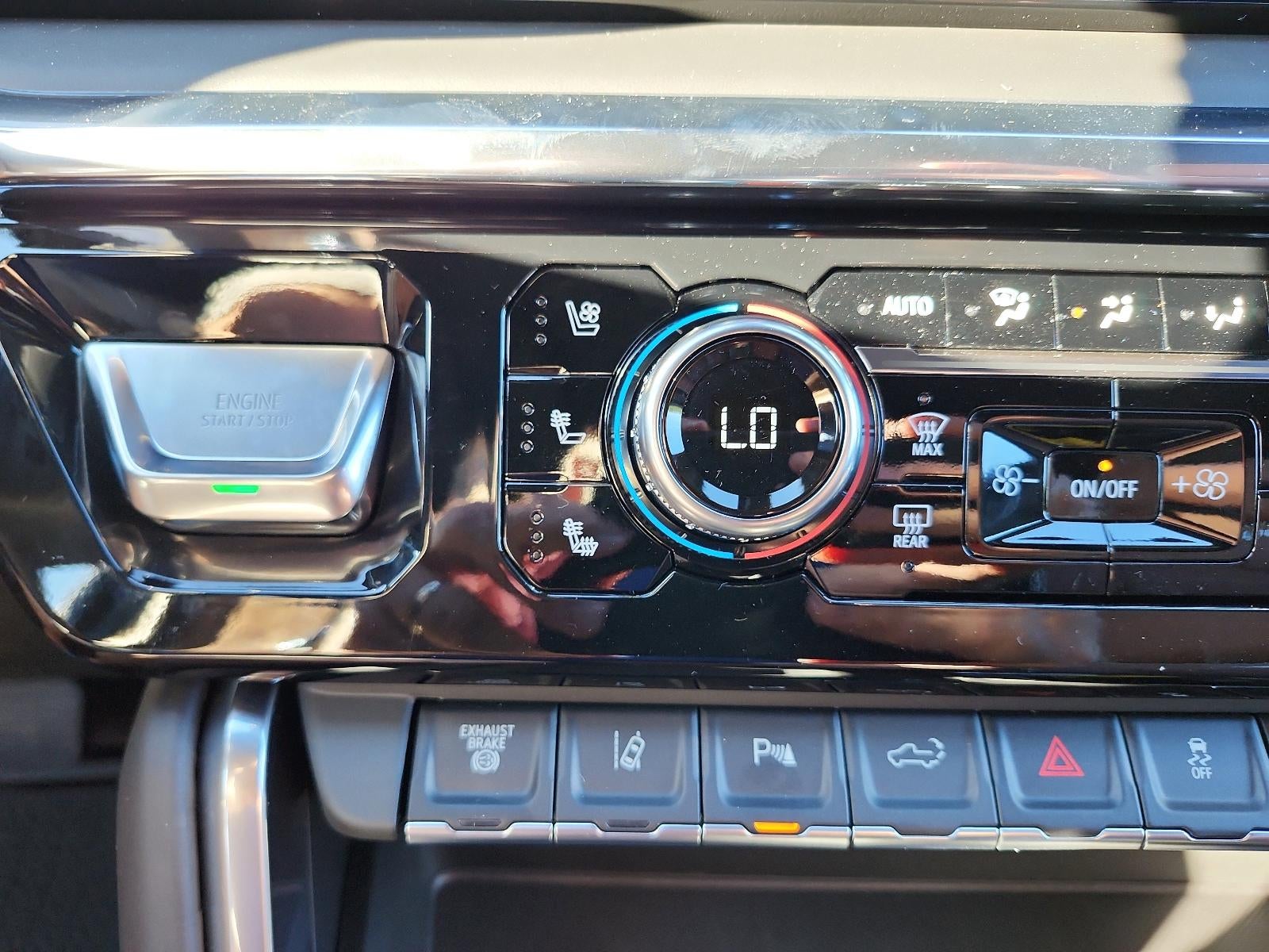 2026 GMC Sierra 3500 HD Crew Cab Long Box 4-Wheel Drive Denali Ultimate