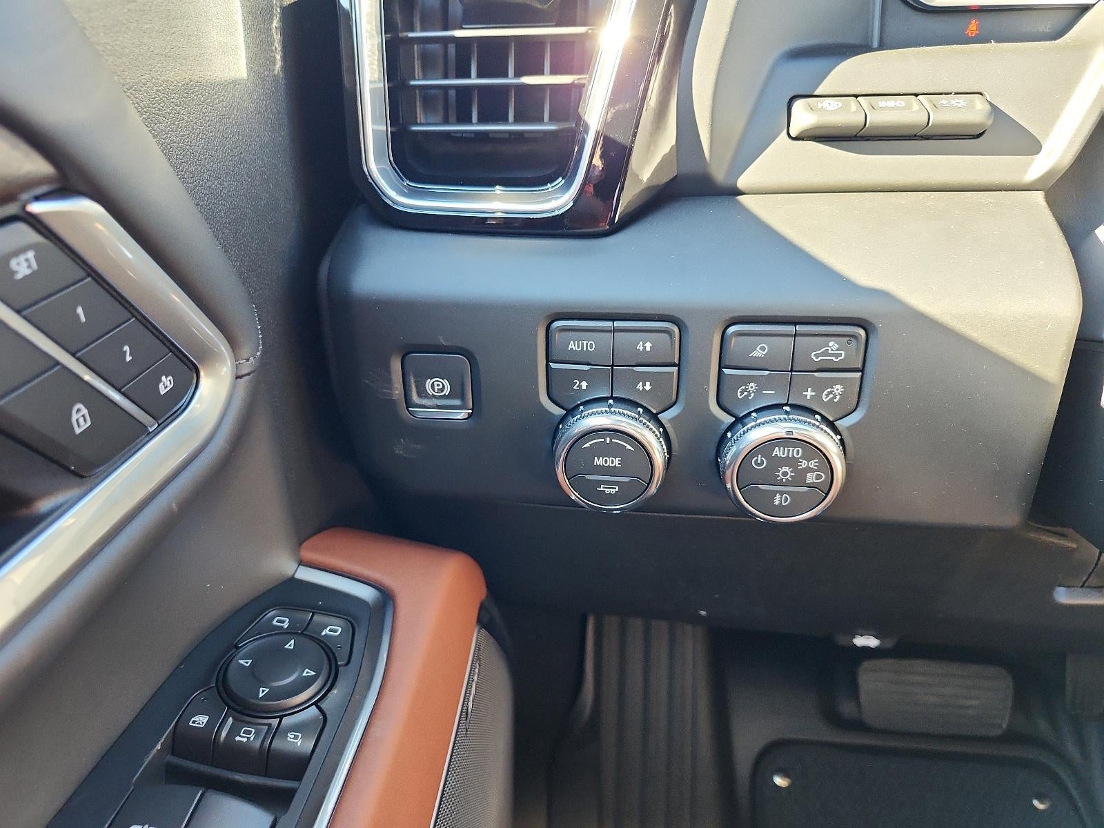 2026 GMC Sierra 3500 HD Crew Cab Long Box 4-Wheel Drive Denali Ultimate