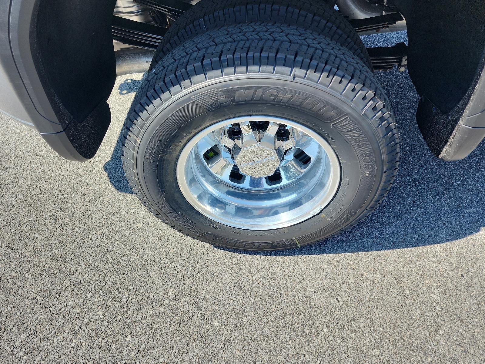 2026 GMC Sierra 3500 HD Crew Cab Long Box 4-Wheel Drive Denali Ultimate