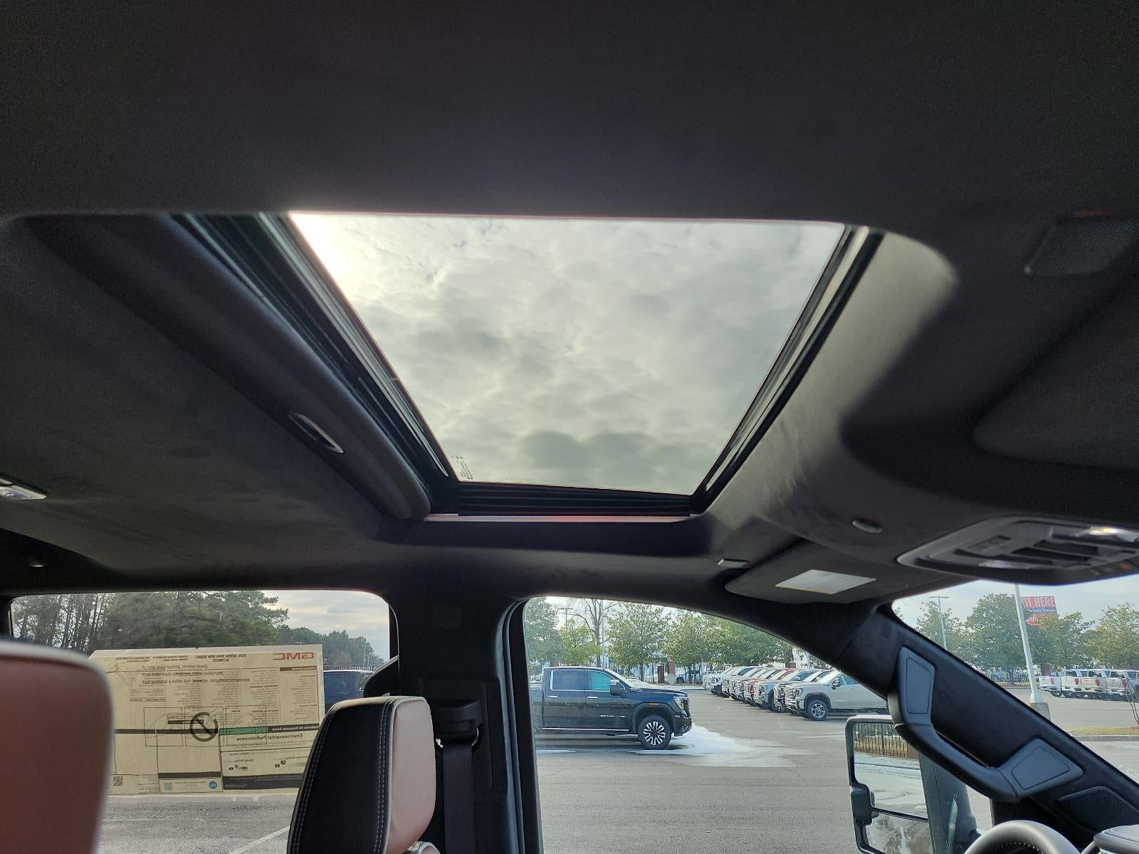 2026 GMC Sierra 3500 HD Crew Cab Long Box 4-Wheel Drive Denali Ultimate