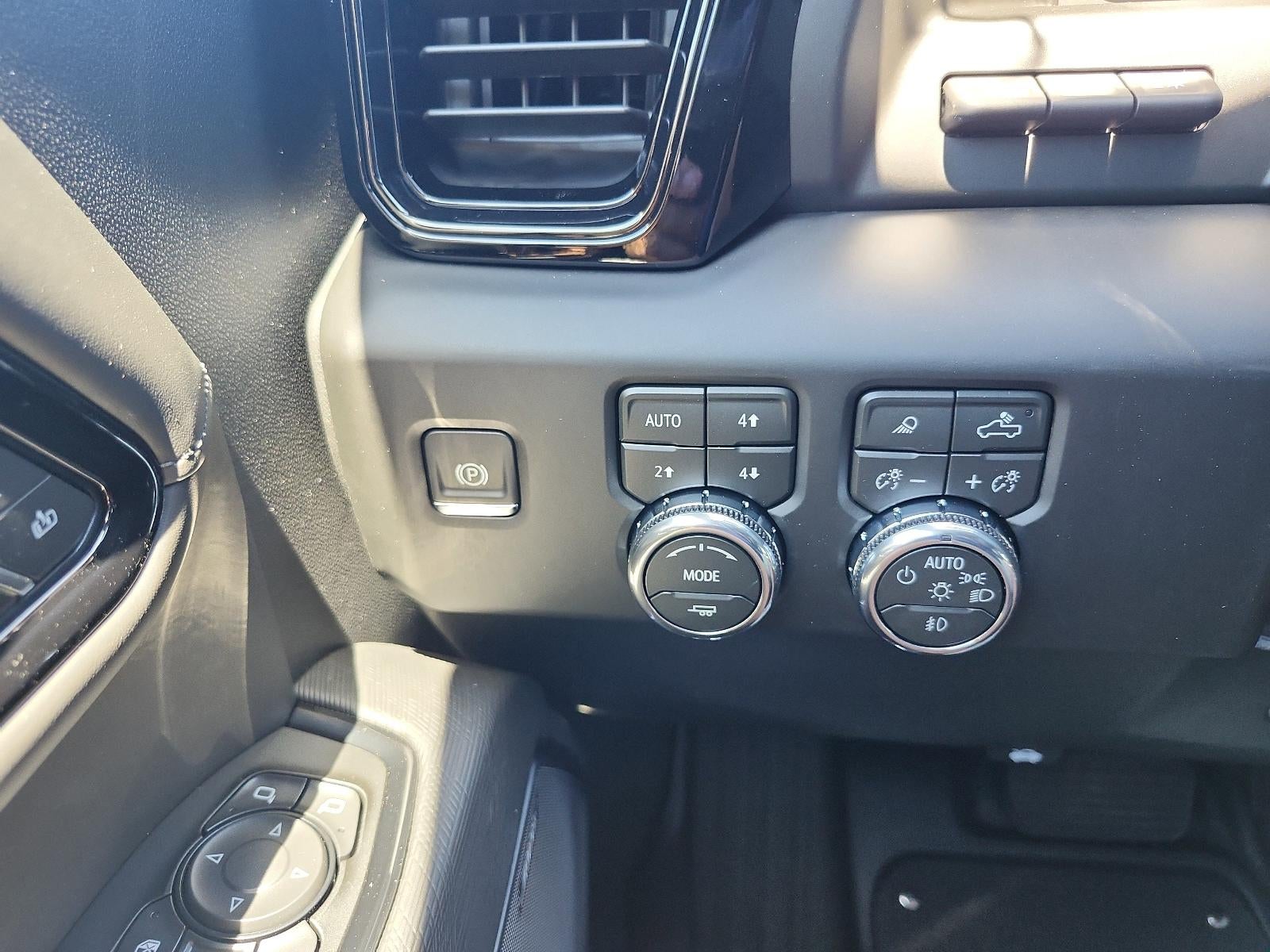 2026 GMC Sierra 2500 HD Crew Cab Standard Box 4-Wheel Drive AT4X
