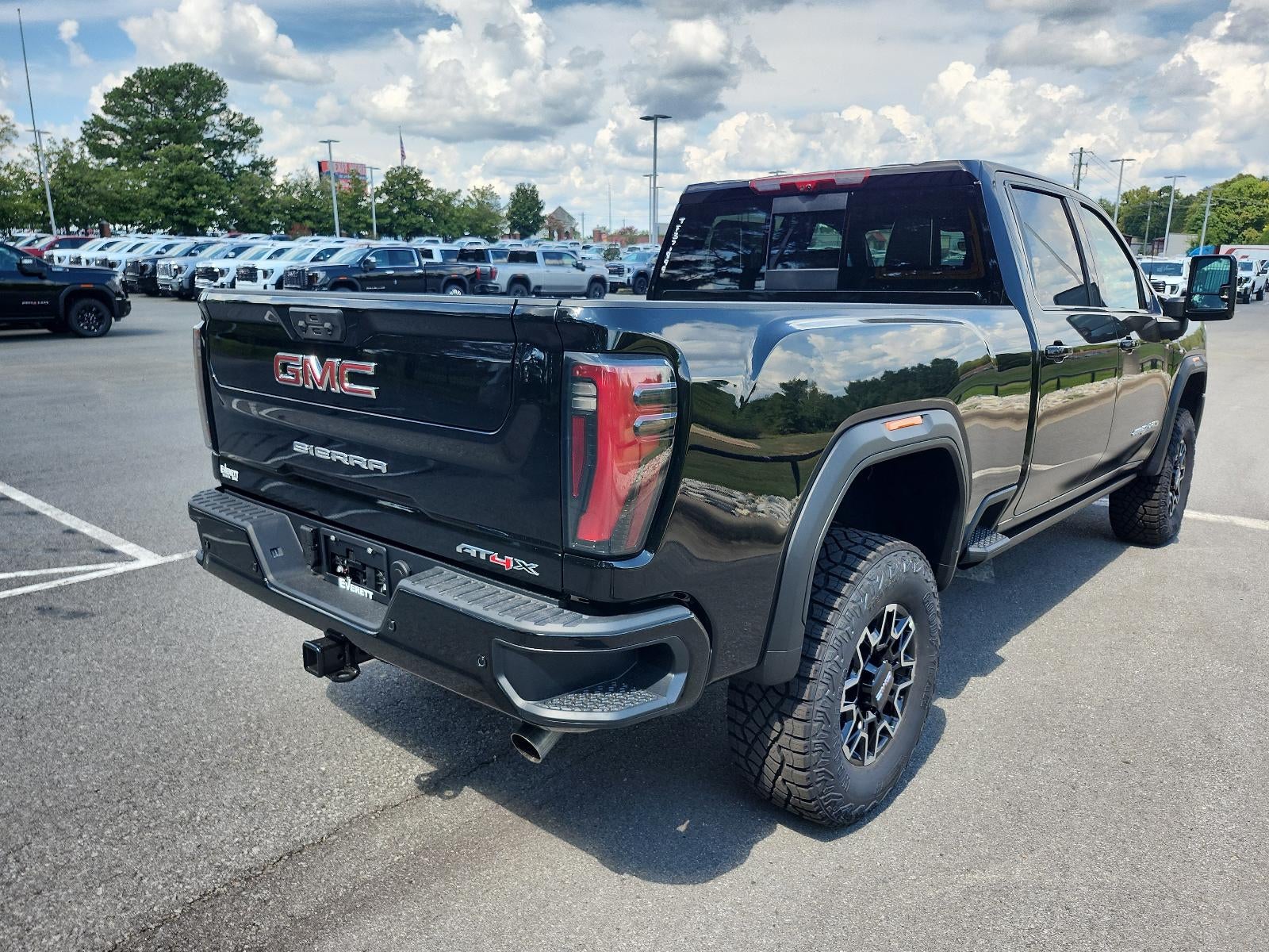 2026 GMC Sierra 2500 HD Crew Cab Standard Box 4-Wheel Drive AT4X